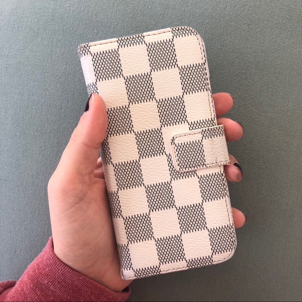 iPhone 6 Flip Case with Card Holders